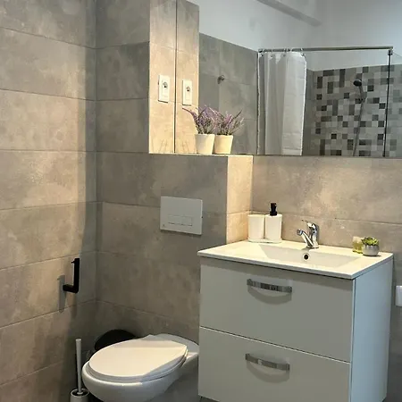 & Studiouri Amalin Apartment *