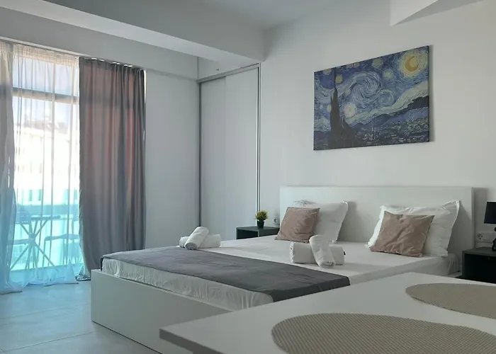 Διαμέρισμα & Studiouri Amalin *