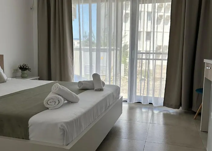 & Studiouri Amalin Διαμέρισμα